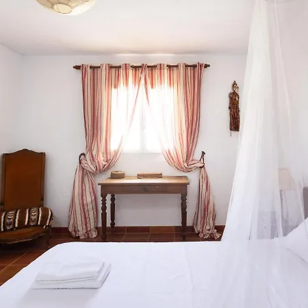 Live Socorro Juan Fu Rural Piscina En Servicio Hasta Mayo Güímar